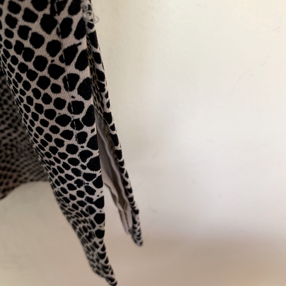 Black & cream phyton snake print sheer pencil skirt lined small side slits US 14 - Picture 6 of 11